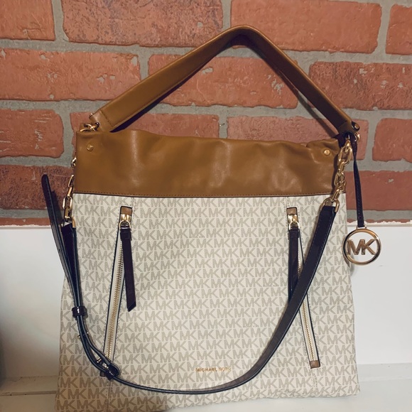 Michael Kors Hobo Bag - Picture 2 of 7
